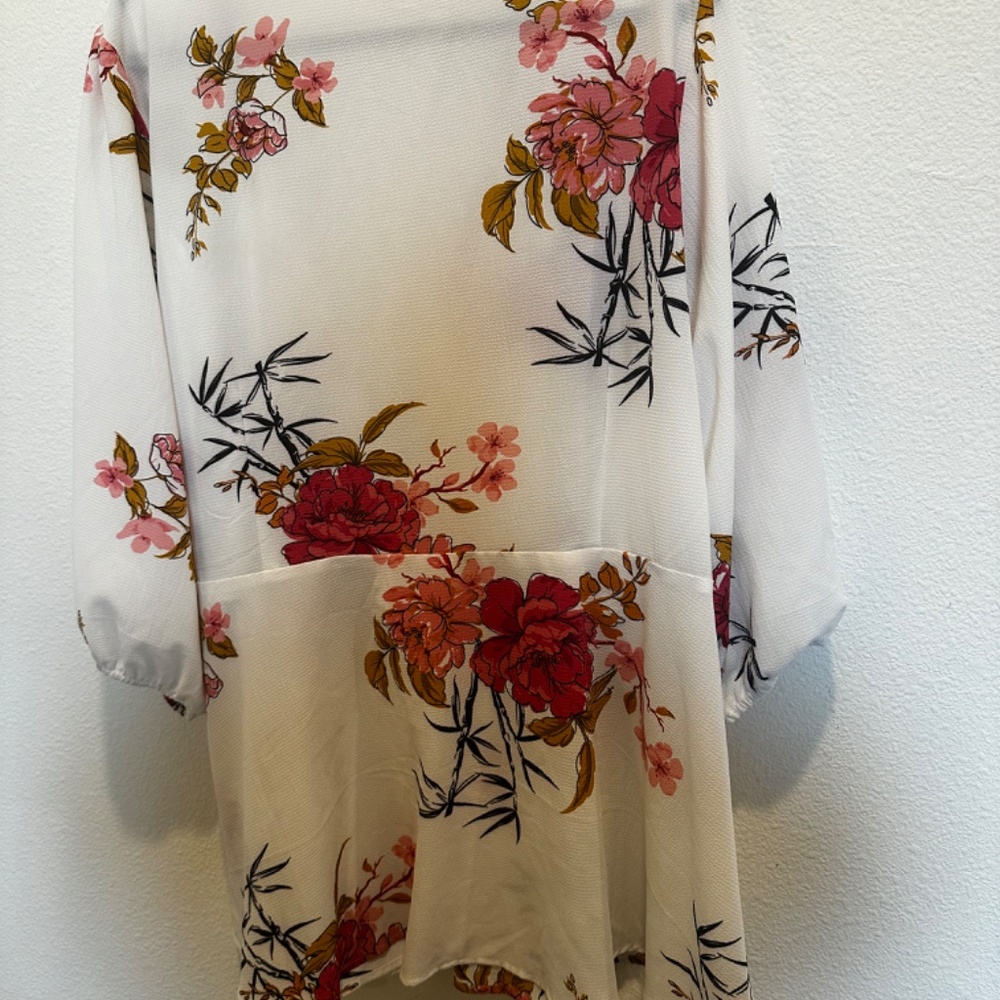 Floral top - Picture 6 of 7
